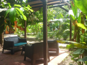 Отель Aracari Garden Hostel  Колорадо